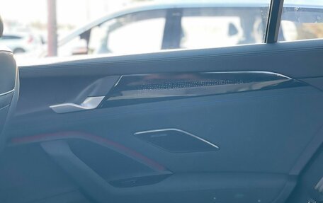 Volkswagen Tiguan, 2025 год, 4 890 000 рублей, 25 фотография