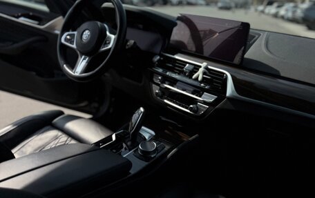 BMW 5 серия, 2020 год, 5 300 000 рублей, 10 фотография