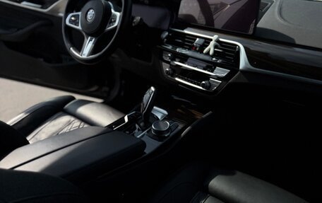 BMW 5 серия, 2020 год, 5 300 000 рублей, 11 фотография