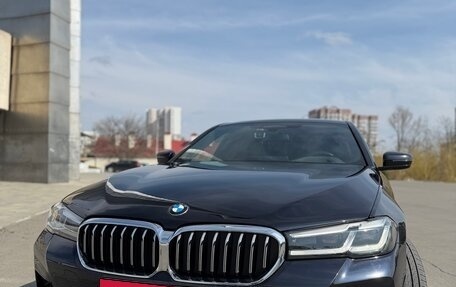 BMW 5 серия, 2020 год, 5 300 000 рублей, 2 фотография