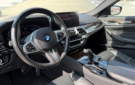 BMW 5 серия, 2020 год, 5 300 000 рублей, 26 фотография