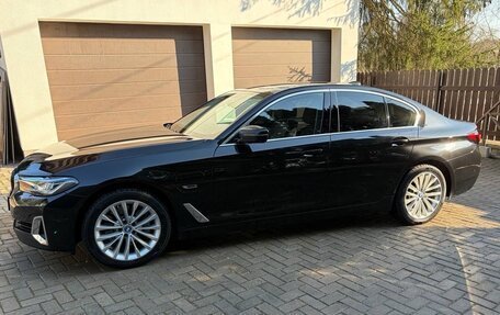 BMW 5 серия, 2021 год, 4 860 000 рублей, 2 фотография