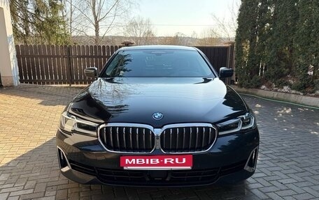 BMW 5 серия, 2021 год, 4 860 000 рублей, 3 фотография