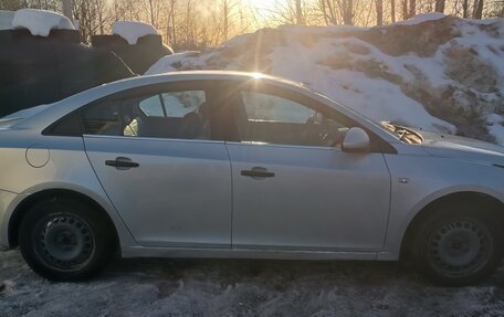 Chevrolet Cruze II, 2012 год, 451 000 рублей, 3 фотография