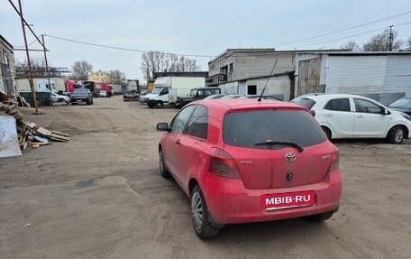 Toyota Yaris III рестайлинг, 2007 год, 309 000 рублей, 6 фотография