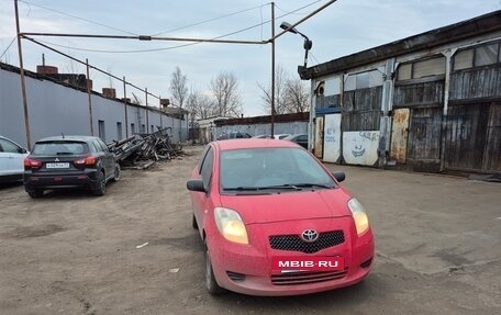 Toyota Yaris III рестайлинг, 2007 год, 309 000 рублей, 3 фотография