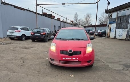 Toyota Yaris III рестайлинг, 2007 год, 309 000 рублей, 2 фотография
