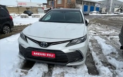 Toyota Camry, 2022 год, 3 900 000 рублей, 1 фотография