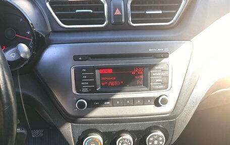 KIA Rio III рестайлинг, 2016 год, 1 099 999 рублей, 8 фотография