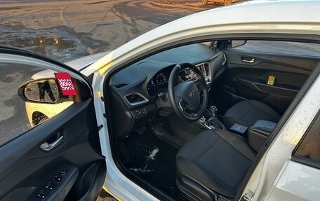 Hyundai Solaris II рестайлинг, 2019 год, 1 240 000 рублей, 6 фотография