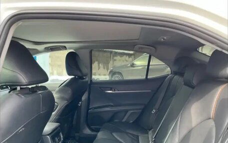 Toyota Camry, 2022 год, 3 900 000 рублей, 13 фотография