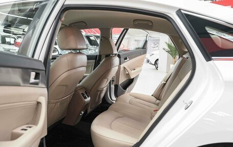 Hyundai Sonata VII, 2019 год, 1 790 000 рублей, 7 фотография