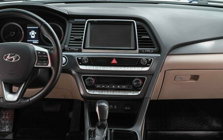 Hyundai Sonata VII, 2019 год, 1 790 000 рублей, 12 фотография