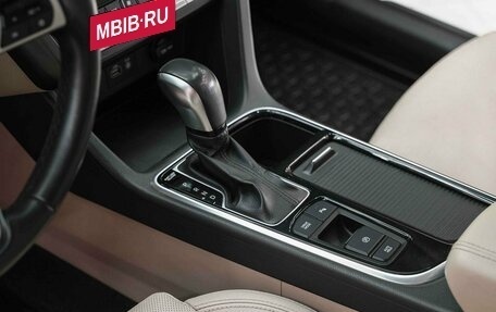 Hyundai Sonata VII, 2019 год, 1 790 000 рублей, 10 фотография