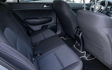 KIA Sportage IV рестайлинг, 2021 год, 2 399 700 рублей, 10 фотография