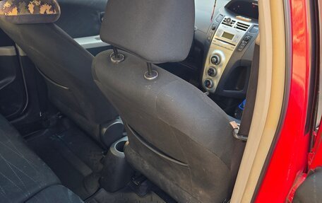 Toyota Yaris III рестайлинг, 2008 год, 450 000 рублей, 7 фотография