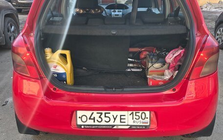 Toyota Yaris III рестайлинг, 2008 год, 450 000 рублей, 3 фотография