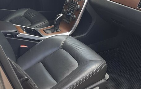 Volvo XC70 II рестайлинг, 2014 год, 1 790 000 рублей, 19 фотография