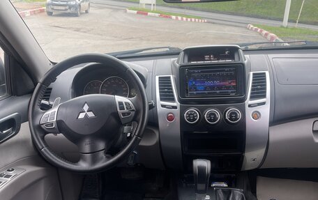 Mitsubishi Pajero Sport II рестайлинг, 2014 год, 1 500 000 рублей, 1 фотография