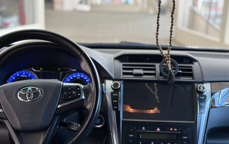 Toyota Camry, 2017 год, 2 275 000 рублей, 10 фотография