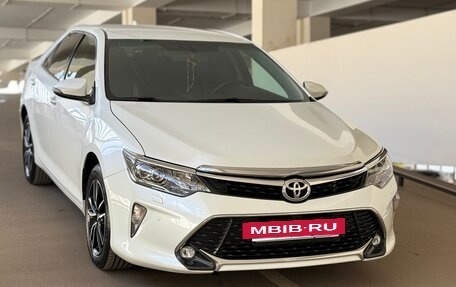 Toyota Camry, 2017 год, 2 275 000 рублей, 12 фотография