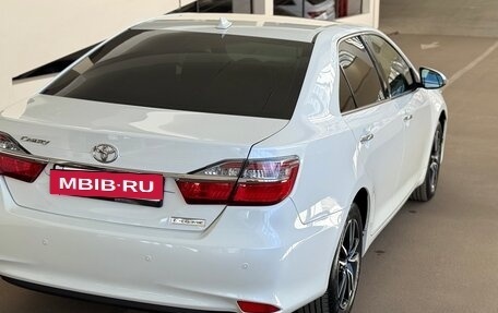 Toyota Camry, 2017 год, 2 275 000 рублей, 14 фотография