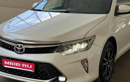 Toyota Camry, 2017 год, 2 275 000 рублей, 13 фотография