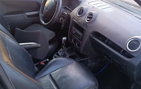 Ford Fusion I, 2006 год, 320 000 рублей, 2 фотография