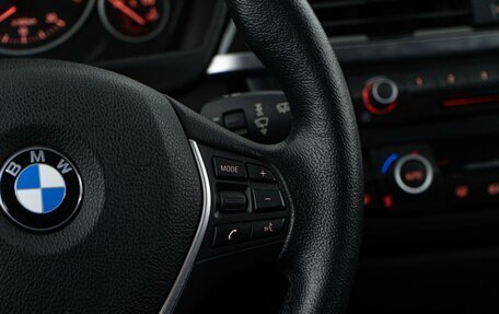 BMW 3 серия, 2016 год, 2 043 055 рублей, 14 фотография