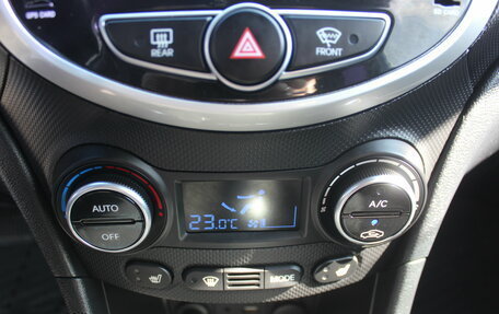 Hyundai Solaris II рестайлинг, 2014 год, 1 180 000 рублей, 22 фотография