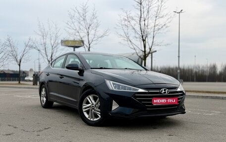 Hyundai Elantra VI рестайлинг, 2019 год, 935 000 рублей, 1 фотография