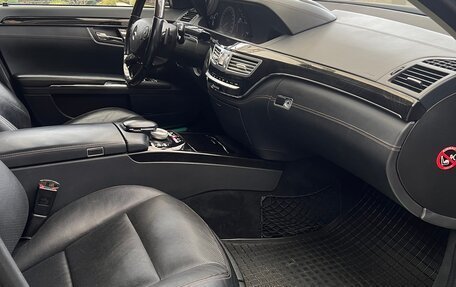 Mercedes-Benz S-Класс, 2013 год, 1 600 000 рублей, 1 фотография