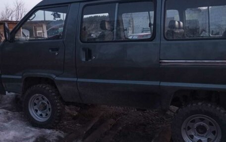 Toyota Town Ace III, 1986 год, 399 000 рублей, 3 фотография