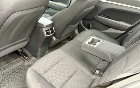 Hyundai Elantra VI рестайлинг, 2019 год, 935 000 рублей, 15 фотография