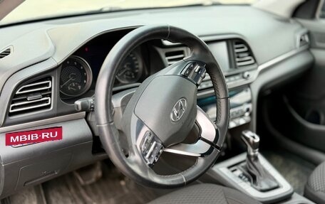 Hyundai Elantra VI рестайлинг, 2019 год, 935 000 рублей, 14 фотография