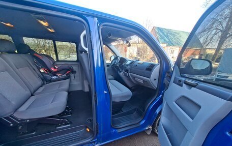 Volkswagen Caravelle T5, 2010 год, 1 960 000 рублей, 7 фотография