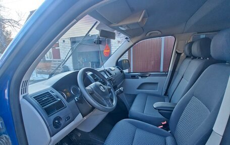 Volkswagen Caravelle T5, 2010 год, 1 960 000 рублей, 15 фотография