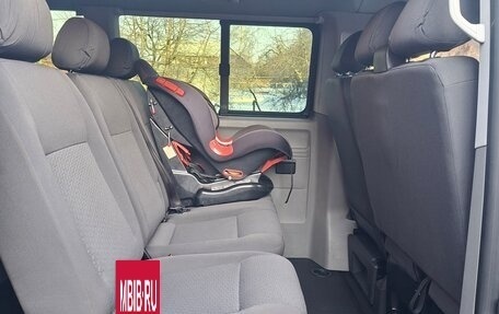 Volkswagen Caravelle T5, 2010 год, 1 960 000 рублей, 12 фотография