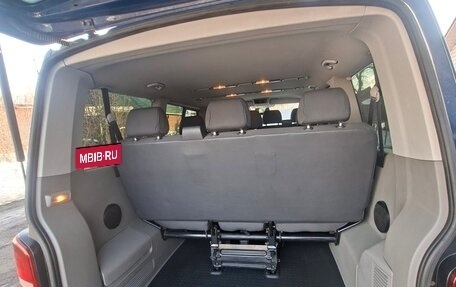 Volkswagen Caravelle T5, 2010 год, 1 960 000 рублей, 13 фотография