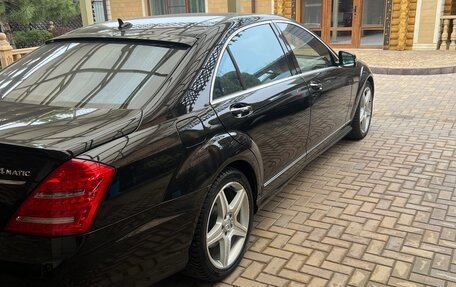 Mercedes-Benz S-Класс, 2013 год, 1 600 000 рублей, 9 фотография