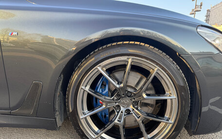 BMW 7 серия, 2018 год, 5 800 000 рублей, 10 фотография