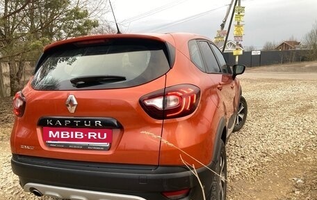 Renault Kaptur I рестайлинг, 2017 год, 1 130 000 рублей, 3 фотография