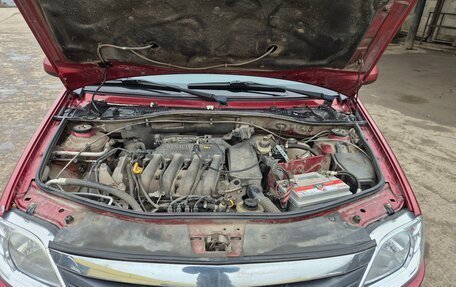 Renault Logan I, 2010 год, 380 000 рублей, 3 фотография