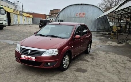 Renault Logan I, 2010 год, 380 000 рублей, 2 фотография