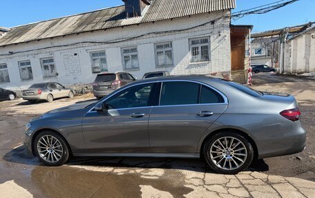 Mercedes-Benz E-Класс, 2022 год, 6 100 000 рублей, 2 фотография