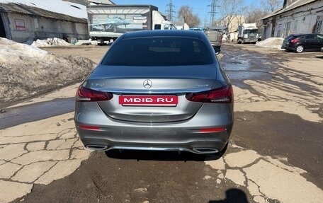 Mercedes-Benz E-Класс, 2022 год, 6 100 000 рублей, 3 фотография