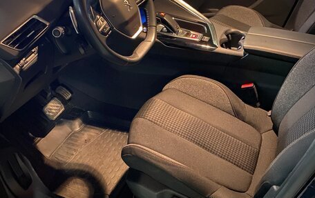 Peugeot 3008 II, 2020 год, 2 350 000 рублей, 6 фотография