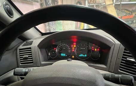 Jeep Grand Cherokee, 2006 год, 900 000 рублей, 3 фотография