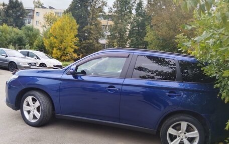 Mitsubishi Outlander III рестайлинг 3, 2013 год, 1 150 000 рублей, 3 фотография