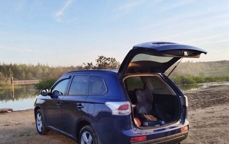 Mitsubishi Outlander III рестайлинг 3, 2013 год, 1 150 000 рублей, 6 фотография